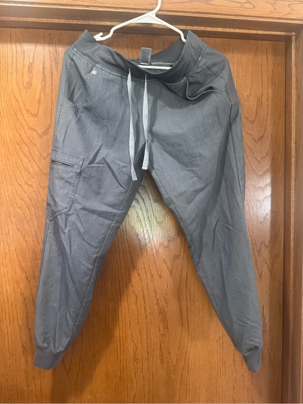 Women’s Gray Drawstring Jogger Pants-Figs